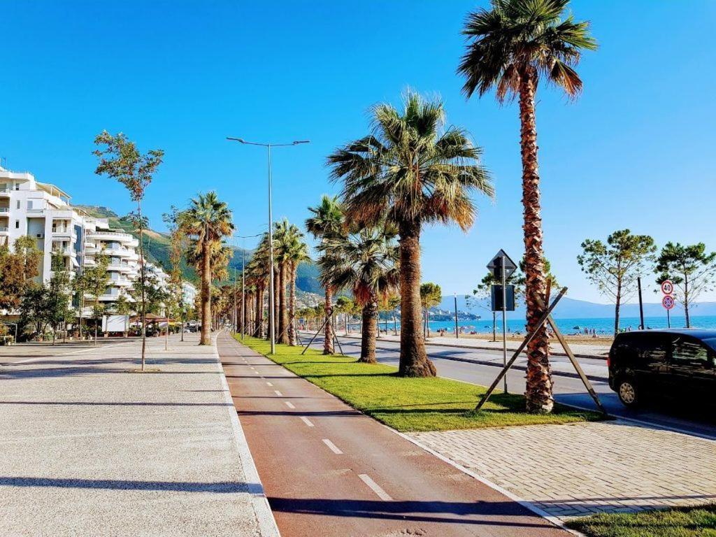 Lungomare Luxury Sea View Apartaments Vlore Exterior photo